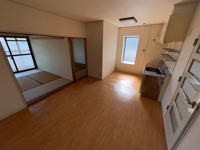 物件内観写真9　(居室)