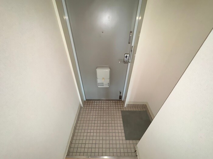物件内観写真17　(玄関)