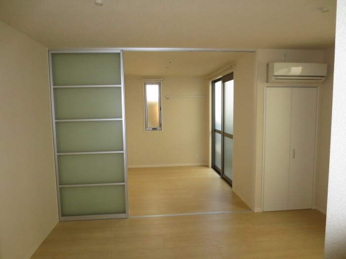 物件内観写真4　(内観写真)