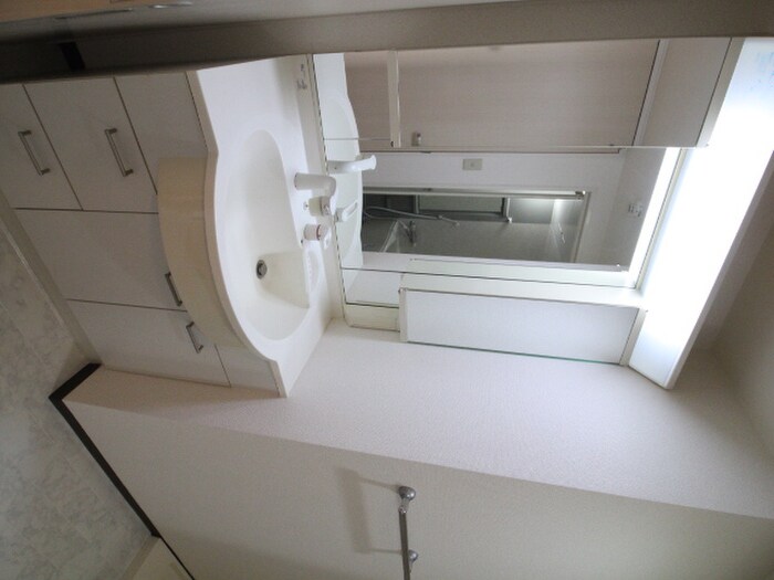 物件内観写真11　(洗面)