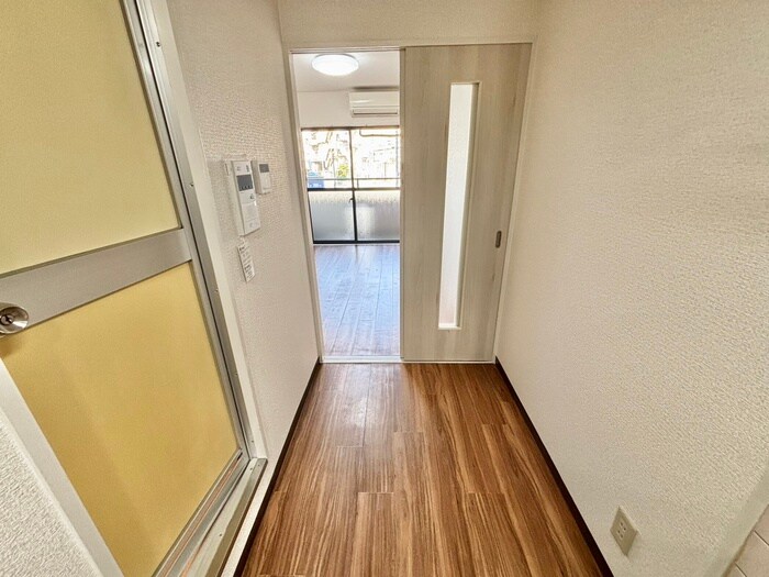 物件内観写真21　(廊下)