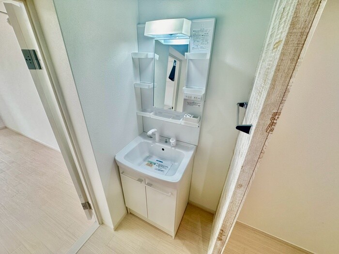 物件内観写真12　(洗面)