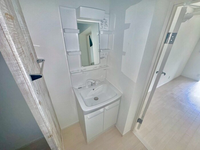 物件内観写真12　(洗面)