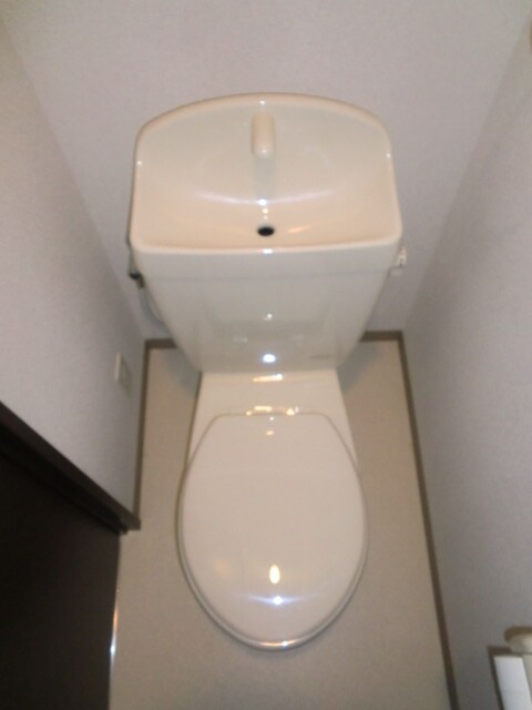 物件内観写真14　(トイレ)