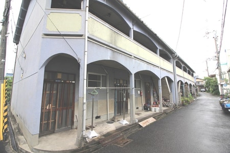 石原文化　東棟（1Ｆ）外観写真
