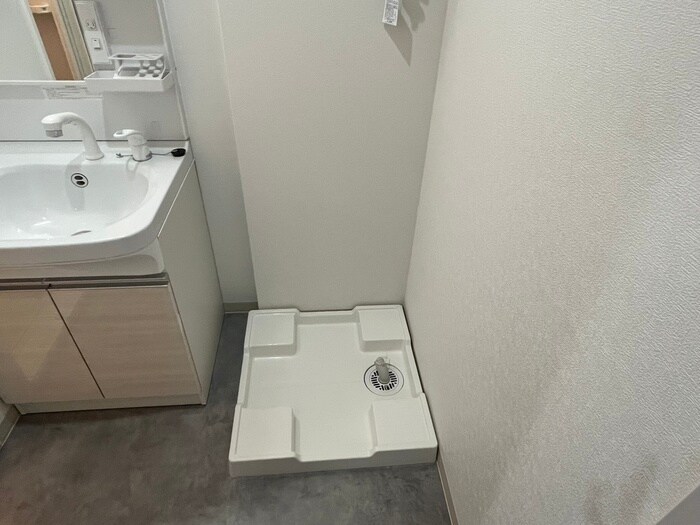 物件内観写真7　(洗濯機置場)