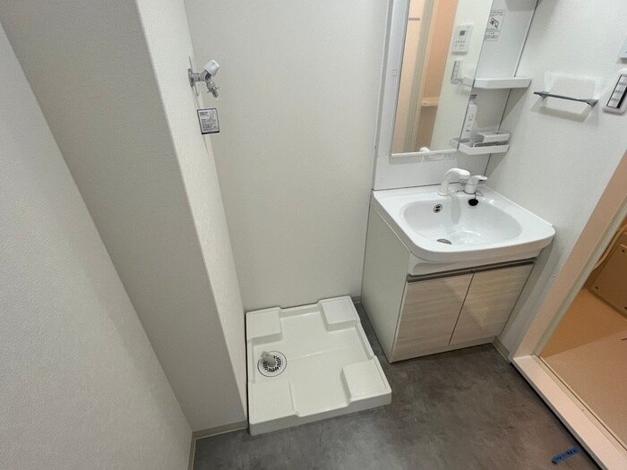 物件内観写真8　(洗濯機置場)