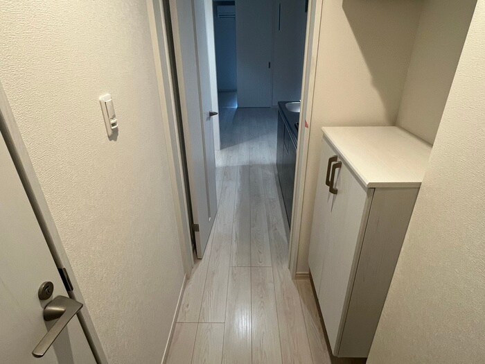 物件内観写真10　(廊下)