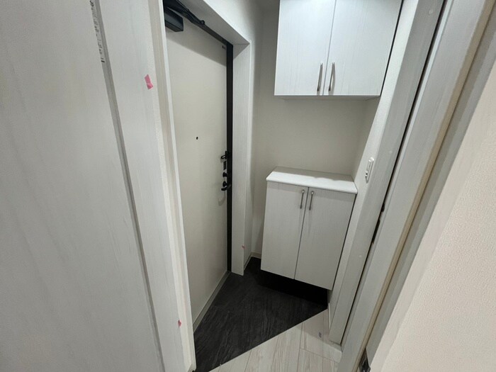 物件内観写真11　(玄関)