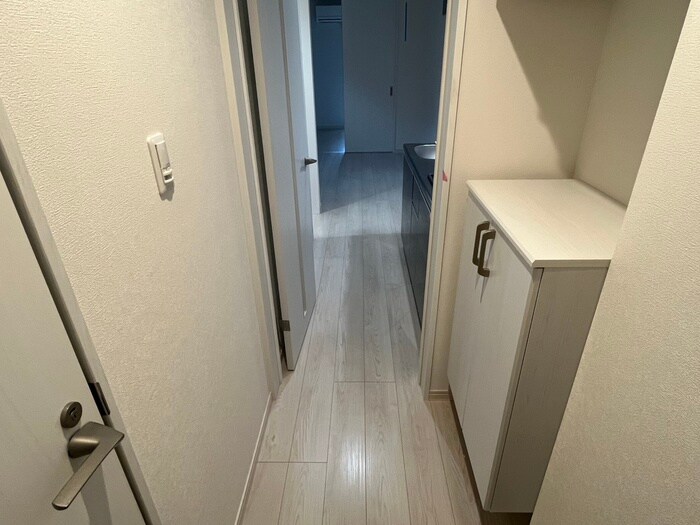 物件内観写真11　(廊下)