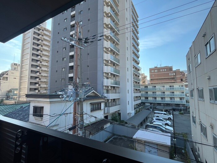 物件内観写真20　(室内からの展望)