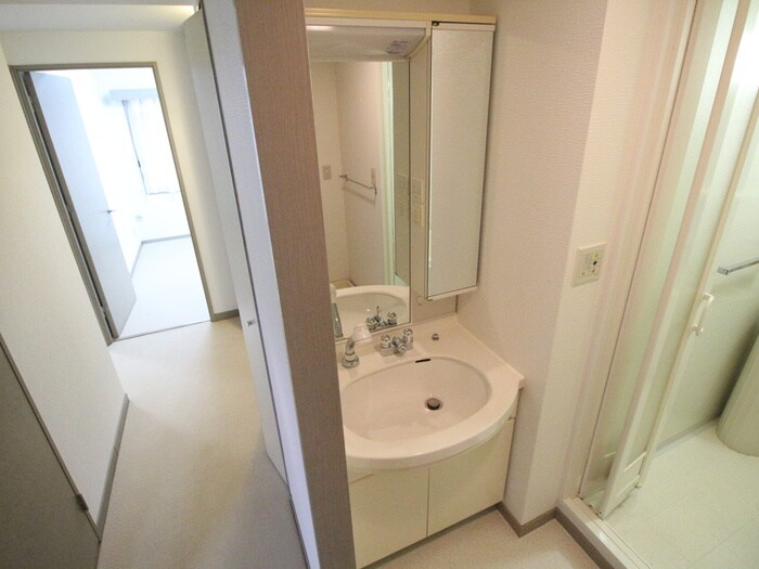 物件内観写真12　(洗面)