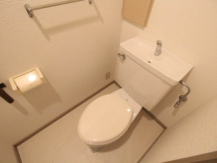 物件内観写真13　(トイレ)