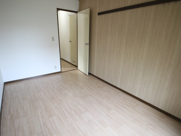 物件内観写真6　(居室)