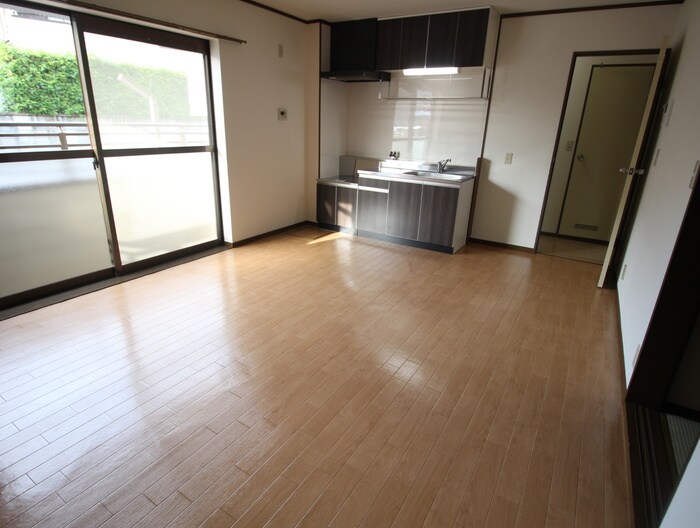 物件内観写真8　(居室)