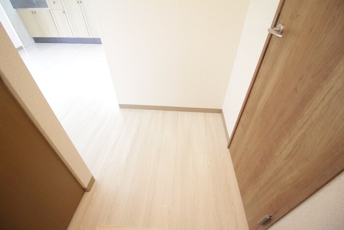 物件内観写真21　(廊下)