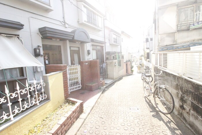 物件外観写真3　(周辺環境)