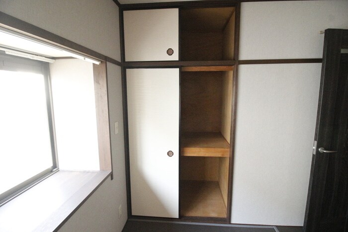 物件内観写真13　(収納)