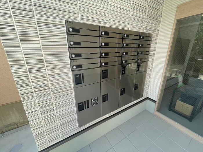 物件外観写真4　(建物設備)