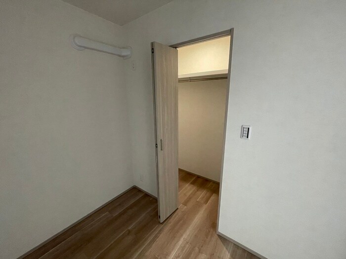 物件内観写真12　(収納)