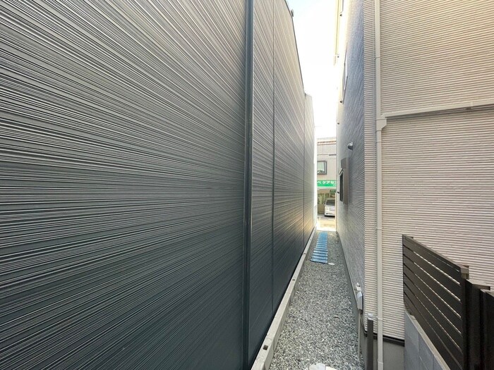 物件内観写真14　(室内からの展望)