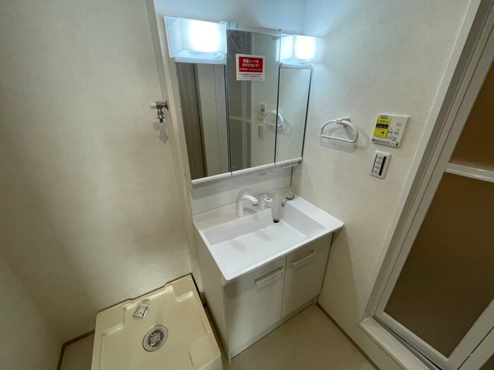 物件内観写真15　(洗面)