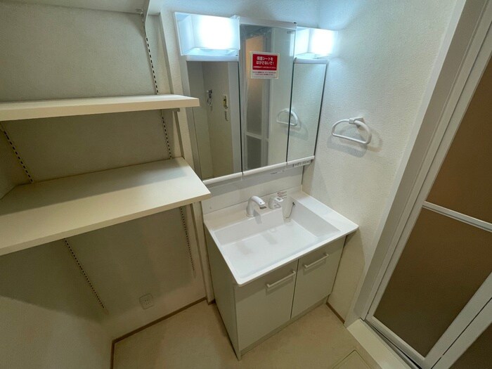 物件内観写真18　(洗面)