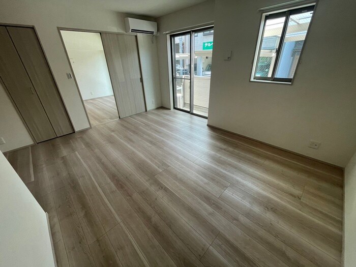 物件内観写真21　(居室)