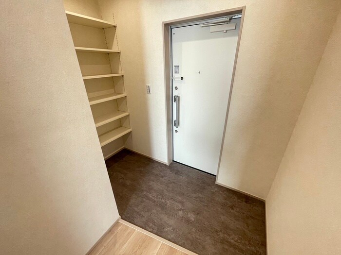 物件内観写真22　(玄関)