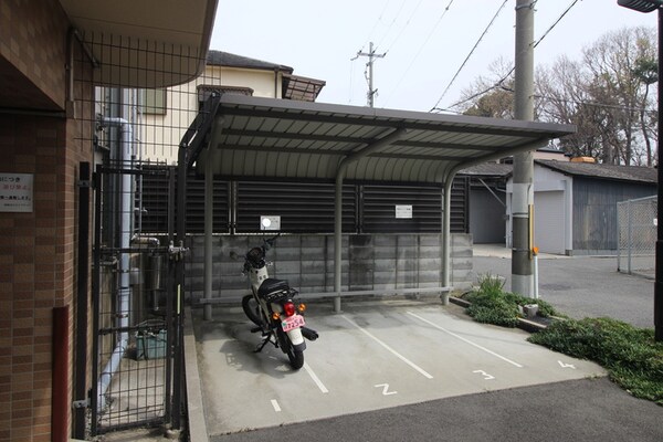 バイク置き場