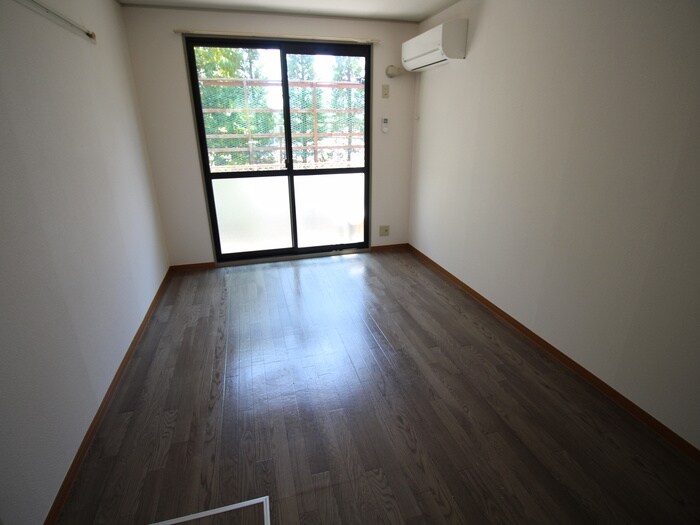 物件内観写真21　(居室)