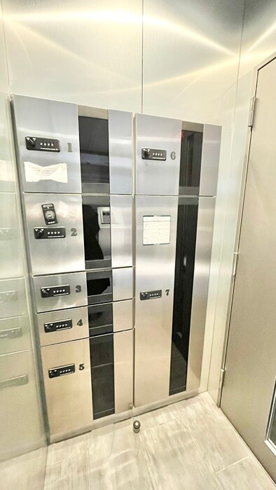 物件外観写真4　(建物設備)