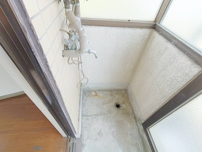 物件内観写真15　(洗濯機置場)