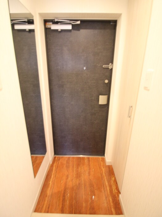 物件内観写真15　(玄関)