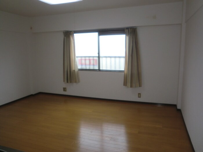 物件内観写真10　(居室)