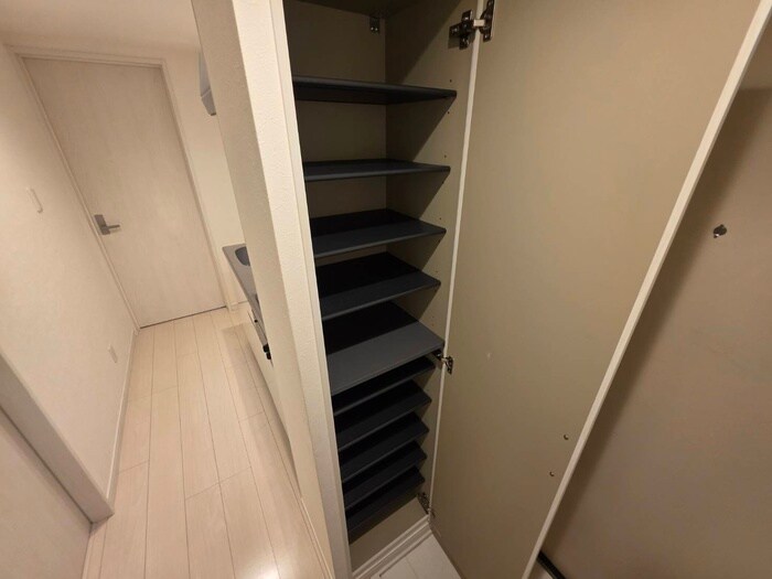 物件内観写真17　(靴箱)