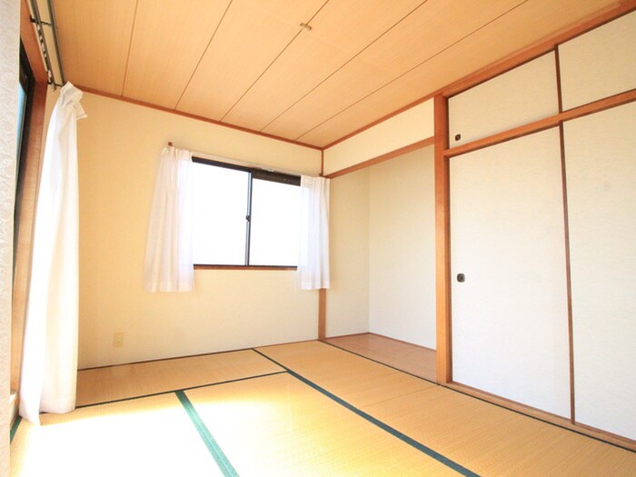 物件内観写真8　(居室)