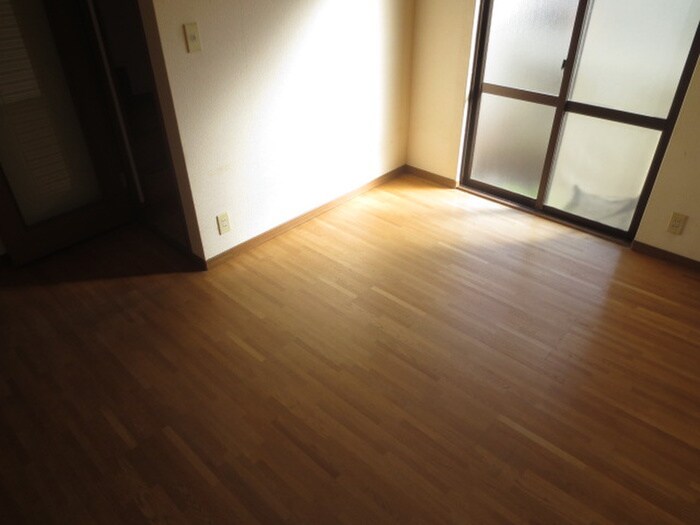 物件内観写真18　(居室)