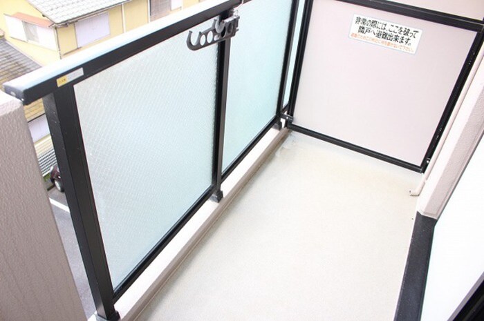 物件内観写真9　(ベランダ・バルコニー)