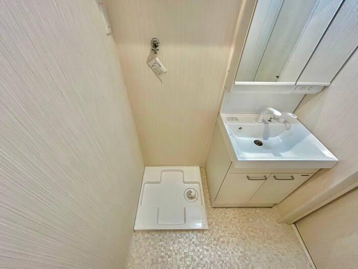 物件内観写真15　(洗濯機置場)