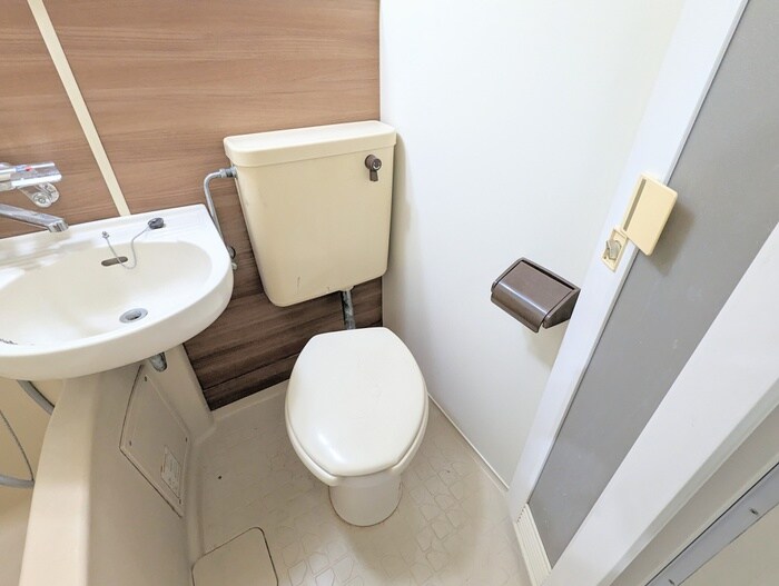 物件内観写真11　(トイレ)