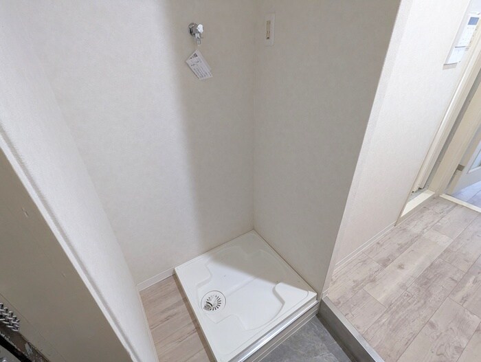 物件内観写真18　(洗濯機置場)