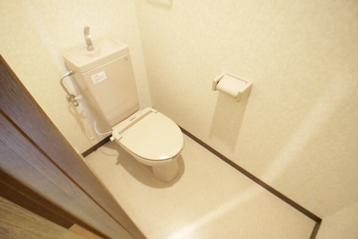 物件内観写真10　(トイレ)