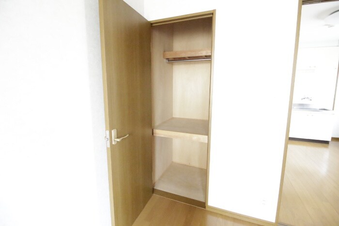物件内観写真15　(収納)