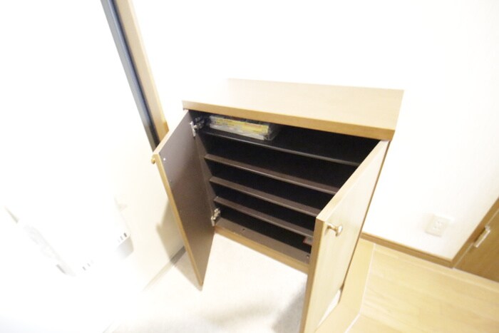 物件内観写真18　(靴箱)