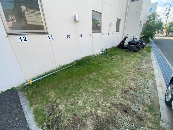 バイク置き場