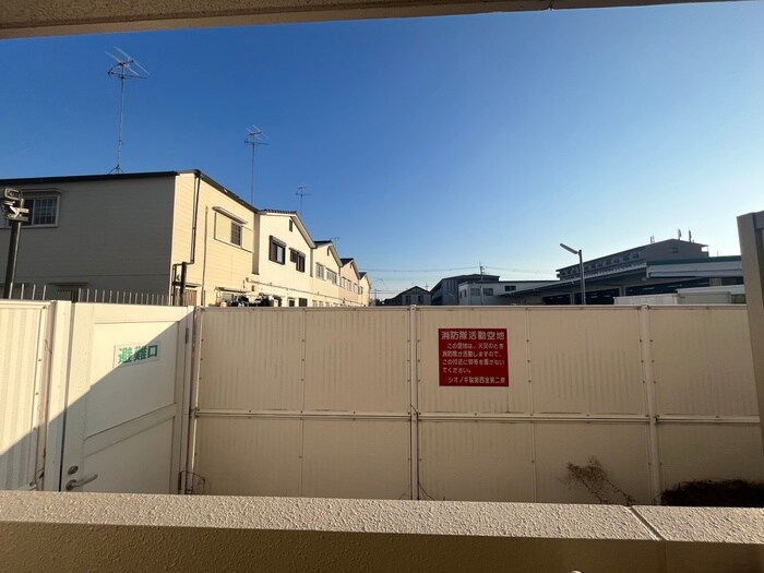 物件内観写真13　(玄関)