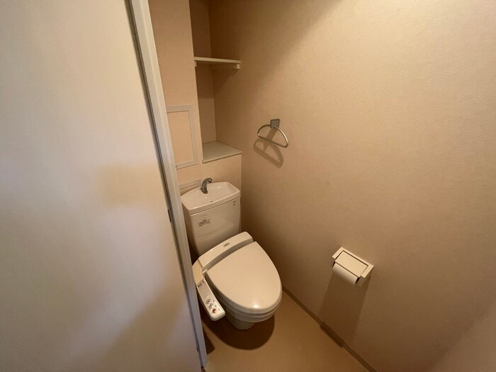 物件内観写真14　(トイレ)