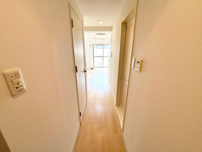 物件内観写真19　(廊下)