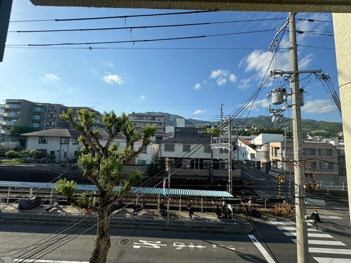 物件内観写真17　(室内からの展望)